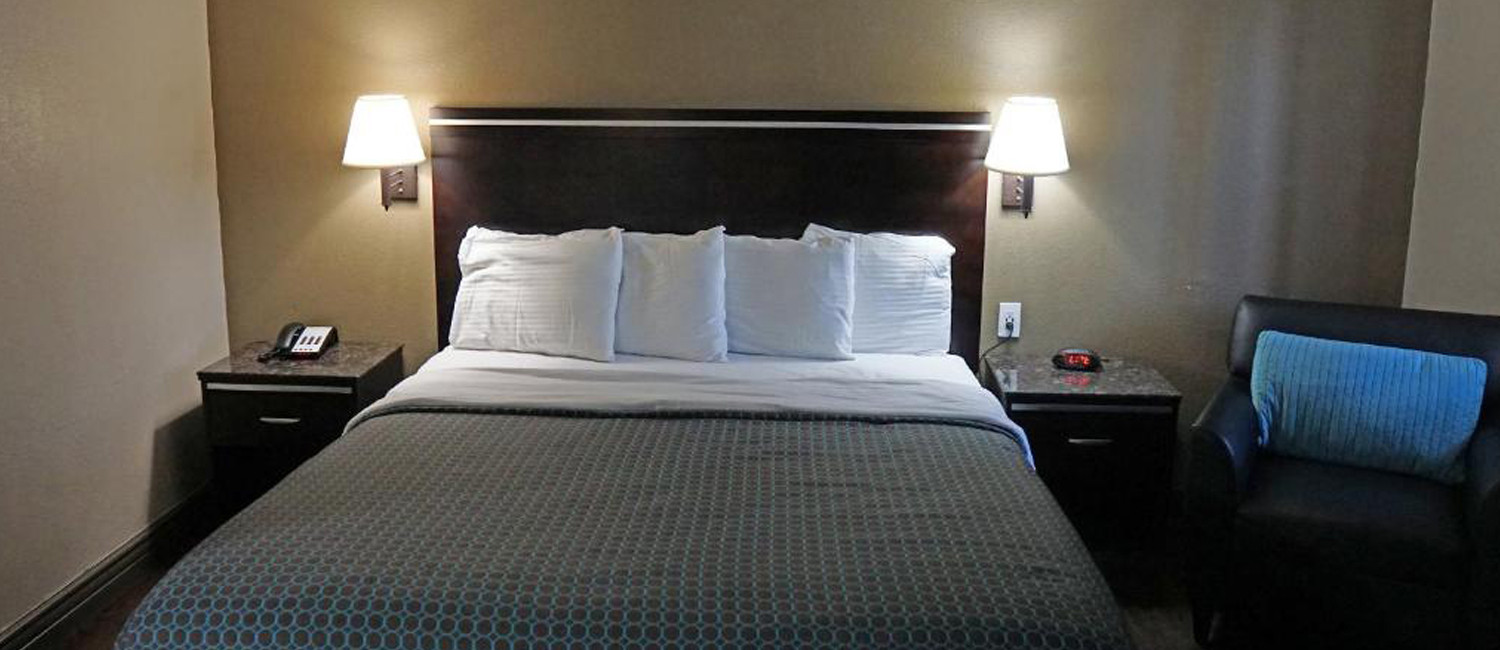 The Best Hotel In Hawthorne<br> Our Guest Rooms At Hawthorne Plaza Inn Are Spacious And Comfortable